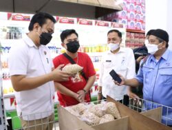 Polresta Barelang Bersama Satgas Melaksanakan Sidak Di Berbagai Pusat Perbelanjaan Di Karimun