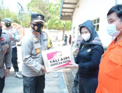 POLDA KEPRI GELAR VAKSINASI MASSAL SERENTAK DI PT. PAX OCEAN BATU AJI BATAM