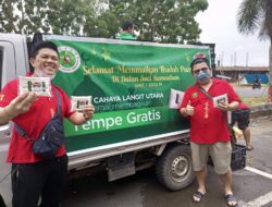 Dalam kerukunan Antar Umat beragama, Anggota Vihara Cahaya Langit Utara Gelar Amal Di Cahaya Garden