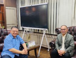 Jaksa Agung Muda Perdata dan Tata Usaha Negara (JAM Datun) Kejaksaan Agung RI Dr. Narendra Jatna, S.H., LL.M. – menerima kunjungan Ketua Dewan Pembina Puspolkam Indonesia Firman Jaya Daeli