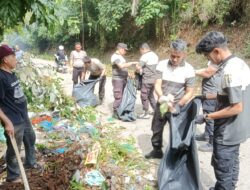 Gotong Royong Polsek Bengkong Semarakkan HUT Bhayangkara ke-79