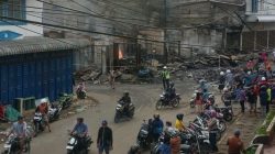 Satlantas polres Nias Melakukan Peralihan Arus lalulintas karena Kebakaran