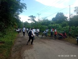 Masyarakat berharap kepada Gubernur Kepri segera bangun Jalan Raya yang kondisi sudah Rusak parah di wilayah jalan Singkep barat